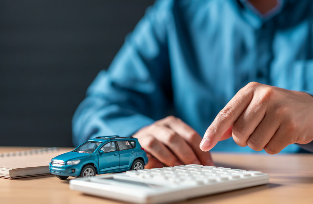 Vehicle Deductions Explained: Standard Mileage vs Actual Expenses