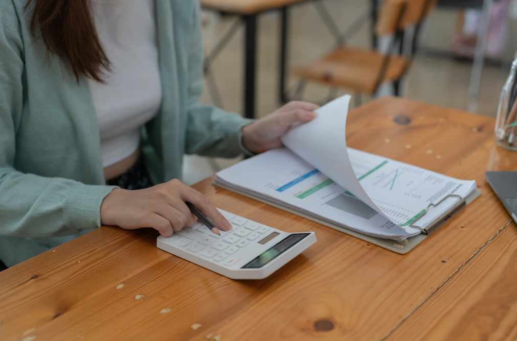 Meals vs Entertainment: What Changed, What Didn’t, and What Still Confuses People